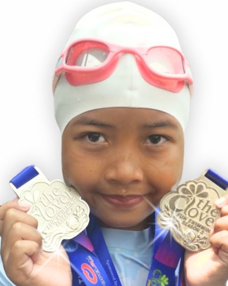 2 Medali Perak (Papan Dada, Gaya Dada) Putri 25 Meter Fun Swimming The Clover Season 3